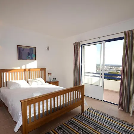 Ferienhaus Ocean Moradia Com Vista Para A Vila