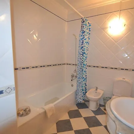 Ocean Moradia Com Vista Para A Vila Ferienhaus