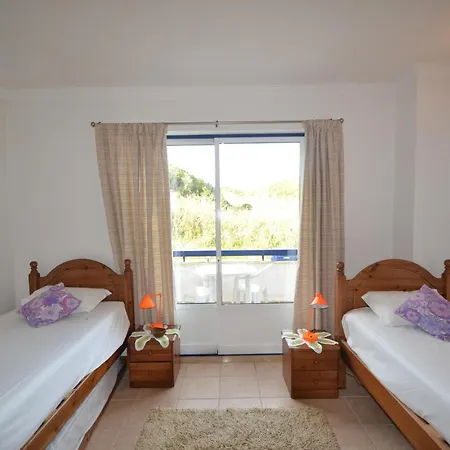 Ferienhaus Ocean Moradia Com Vista Para A Vila